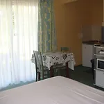ホテル La Chaumiere
