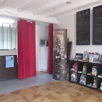 La Chaumiere 2*