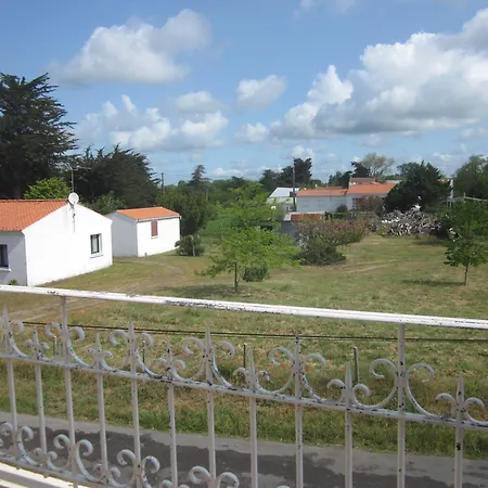 La Chaumiere 2* 圣让-德蒙