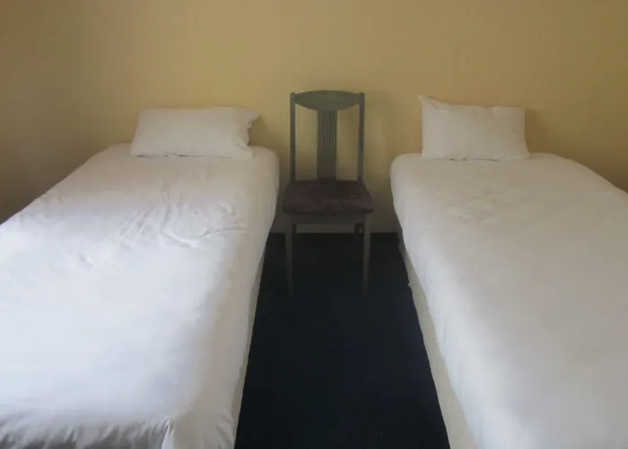 La Chaumiere Hotel 2*