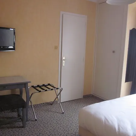 La Chaumiere Hotell 2*