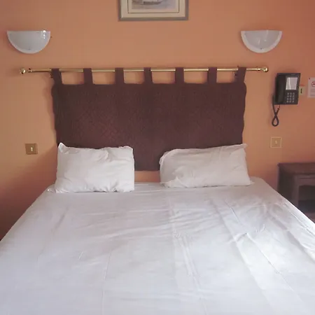 Hotel La Chaumière 2*