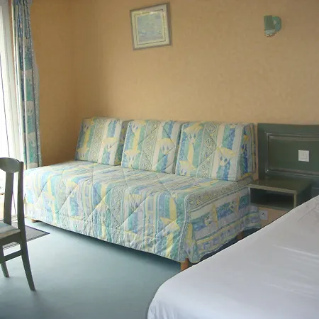 La Chaumière Hotel 2*