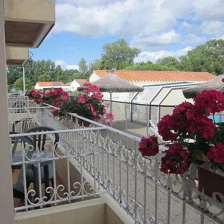 Hotel La Chaumière 2*
