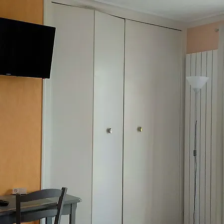 La Chaumiere Hotell