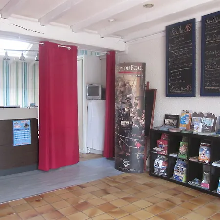La Chaumiere 2*